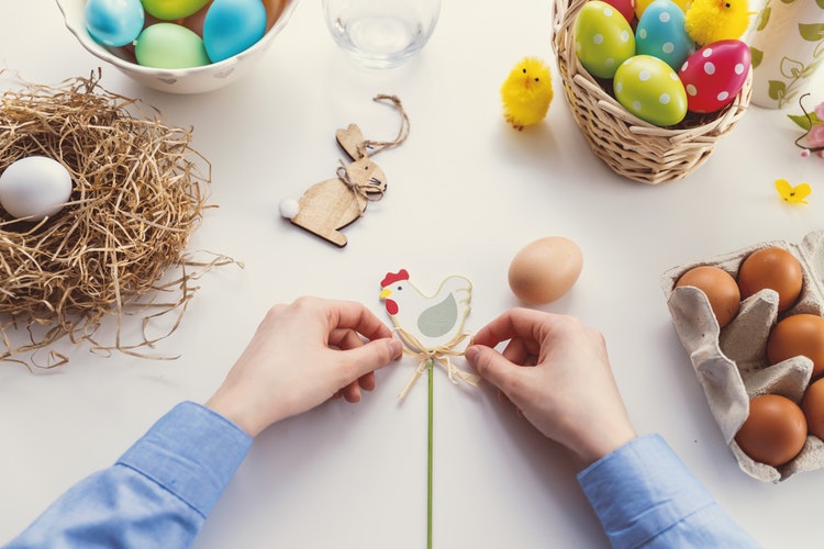 18 Easter Crafts & Recipes for Older Kids www.domesblissity.com